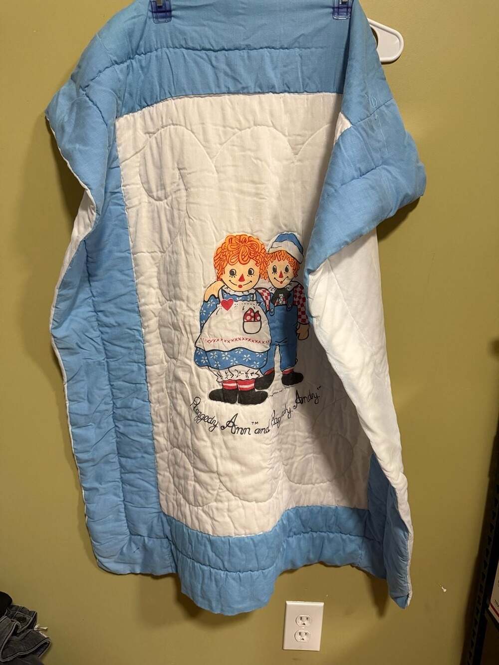 Raggedy Ann and Andy Quilted Blanket: see description for size